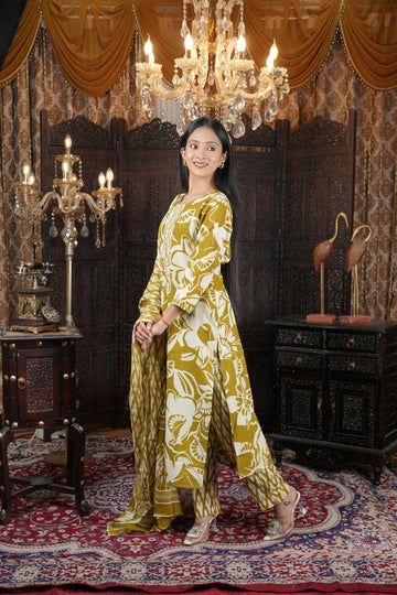Tantikaa Emerald Bloom Cambric Cotton Kurta Set Eith Dupatta