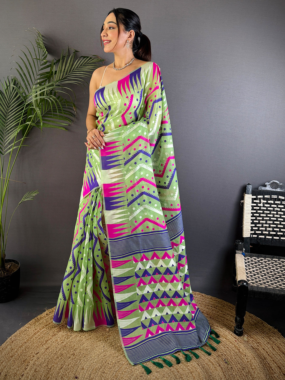 Elegant Dhakai Jamdani Cotton Silk Saree