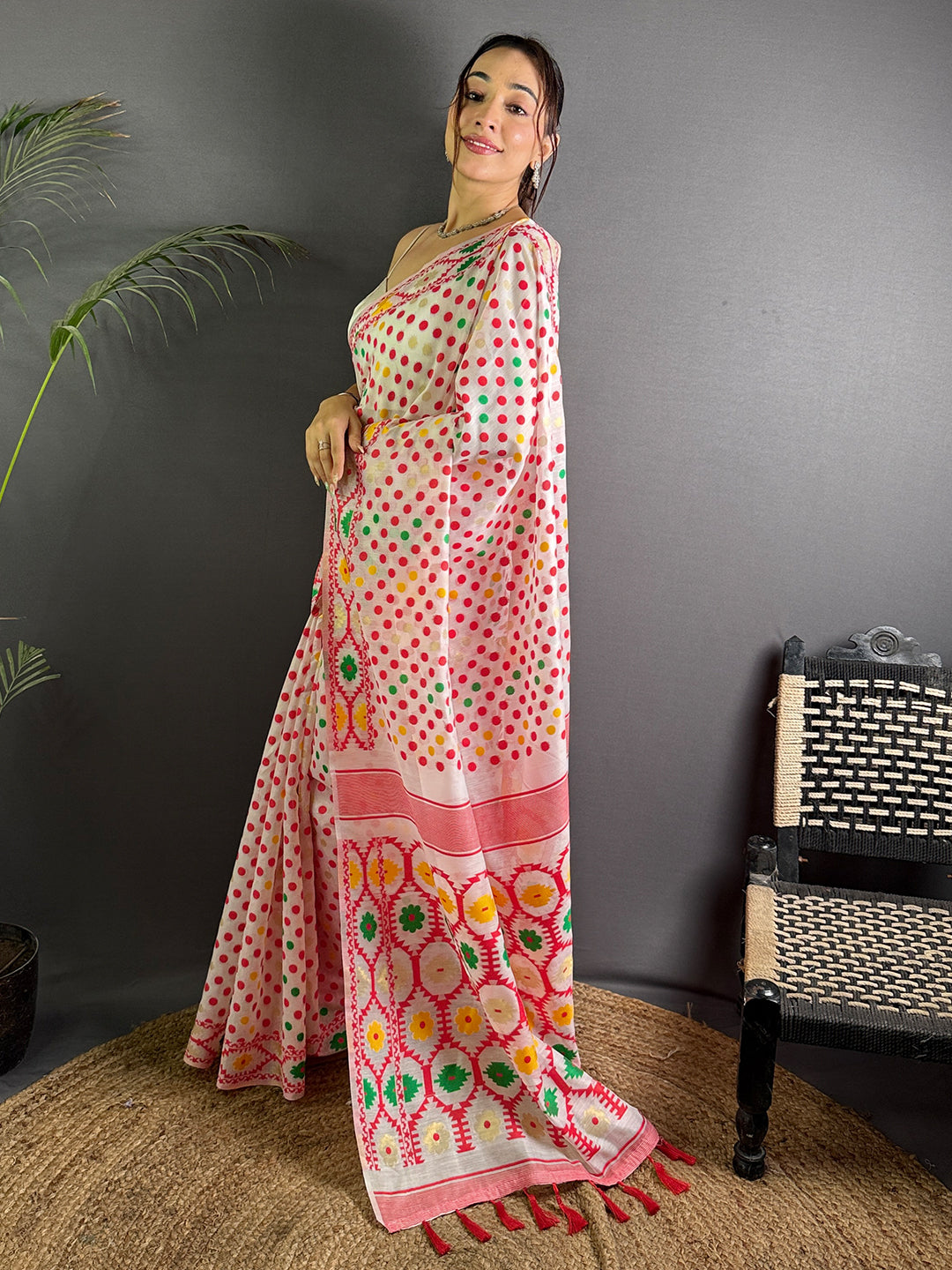 Light Red Dhakai Jamdani Saree