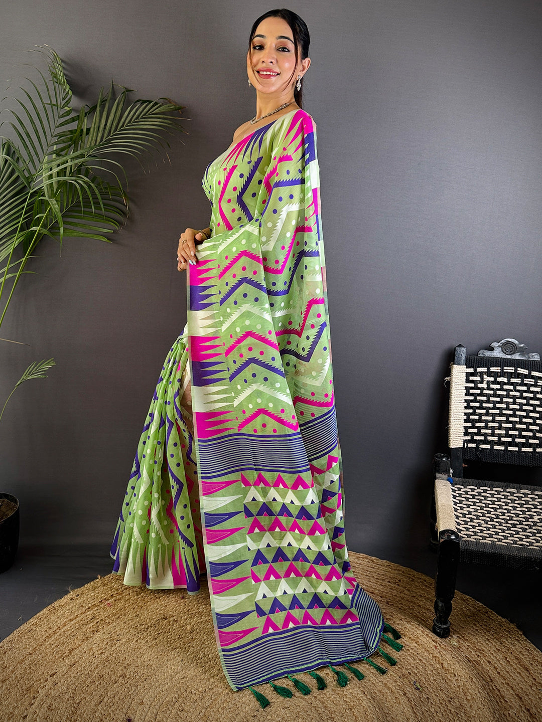 Elegant Dhakai Jamdani Cotton Silk Saree