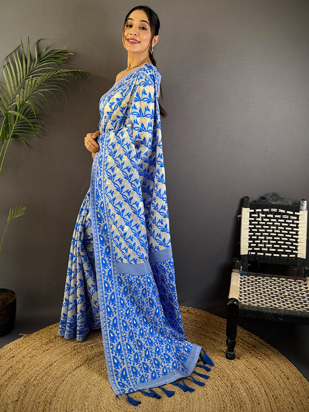 Royal Blue Soft Dhakai Jamdani Silk Saree