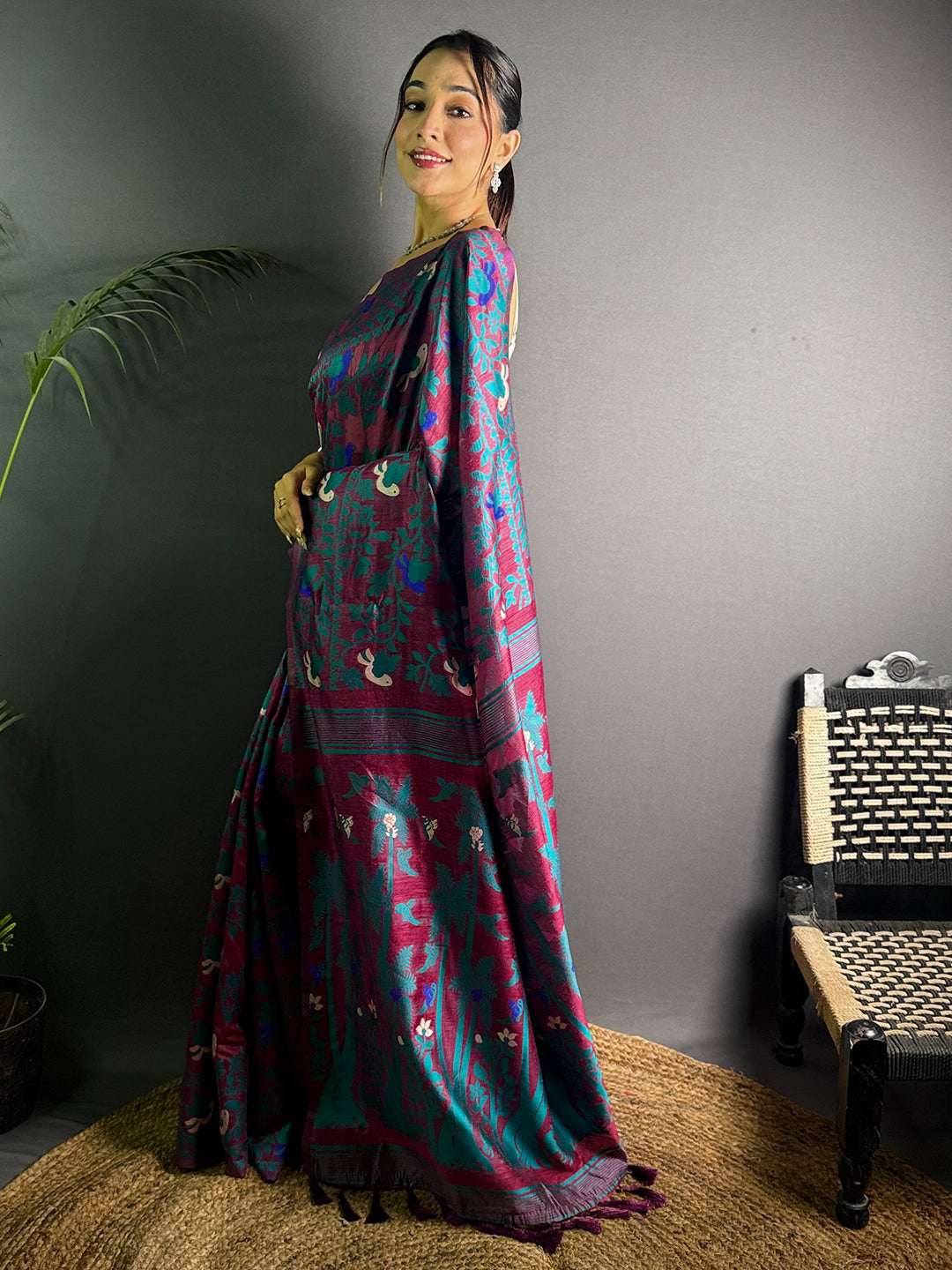 Stylish Dhakai Jamdani Light Weight Cotton Silk Saree