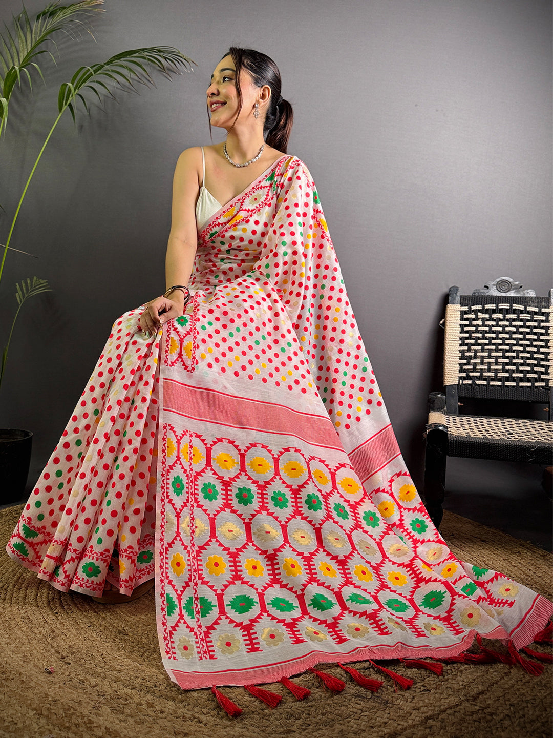 Light Red Dhakai Jamdani Saree