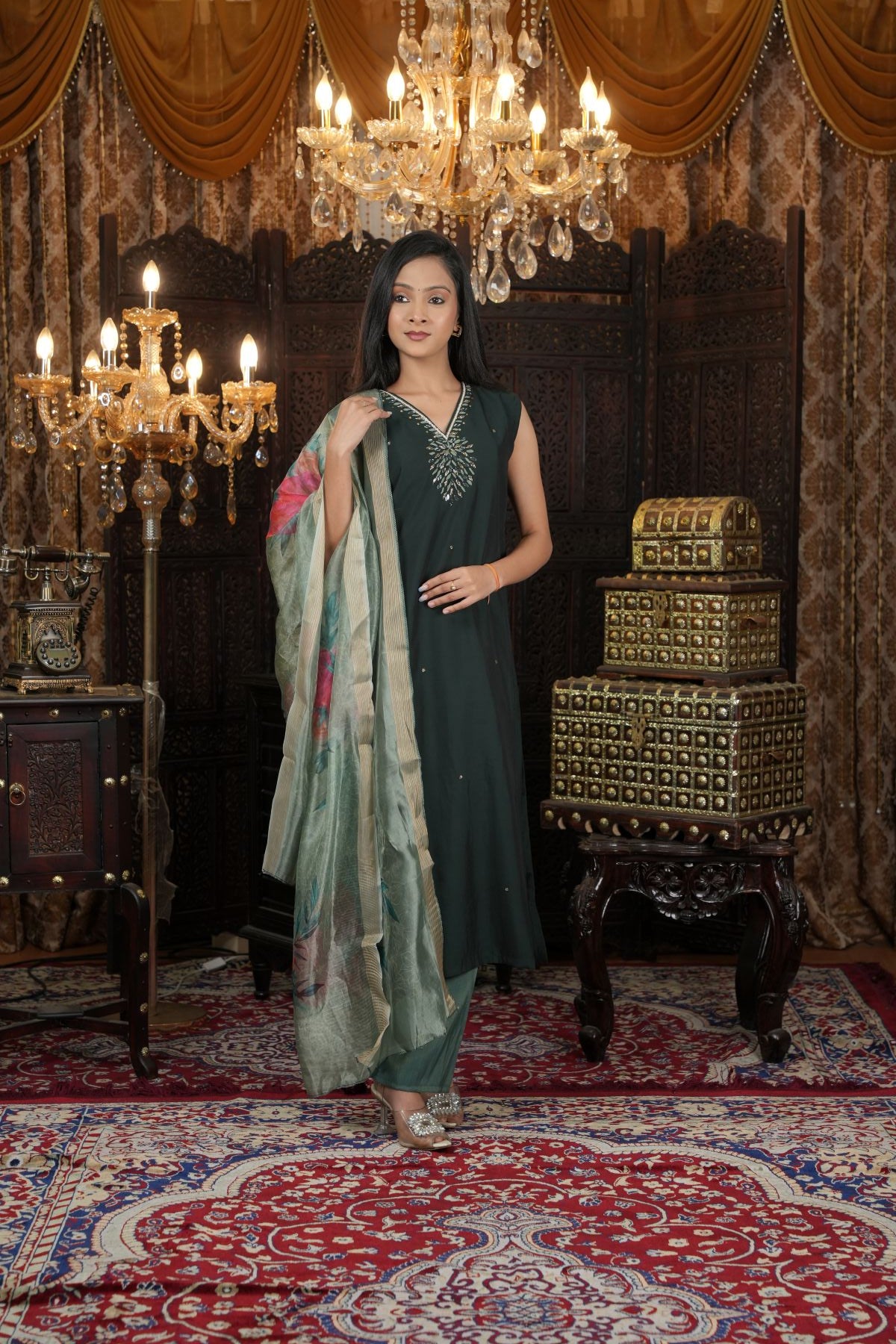 Tantikaa Emerald Green Embroided Kurta Set with Floral Dupatta