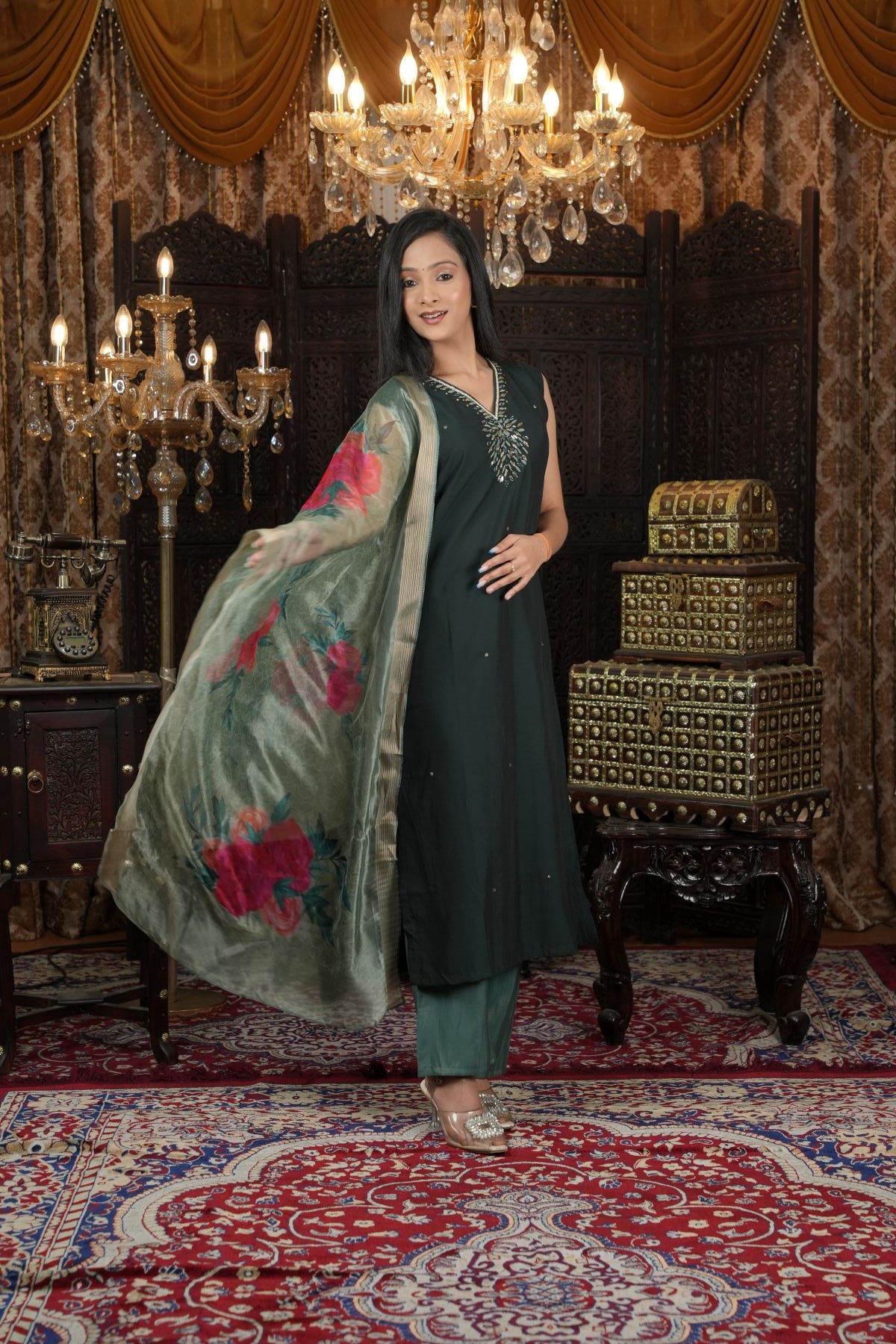 Tantikaa Emerald Green Embroided Kurta Set with Floral Dupatta