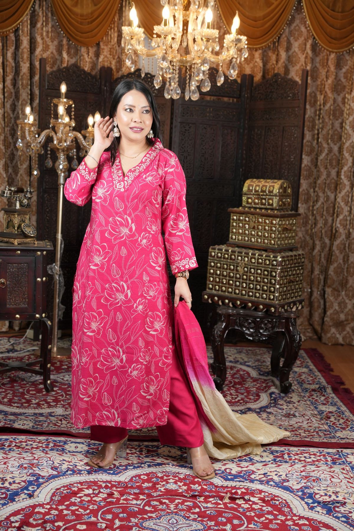 Tantikaa Pink Floral Vatikan Silk Kurta Set With Dupatta
