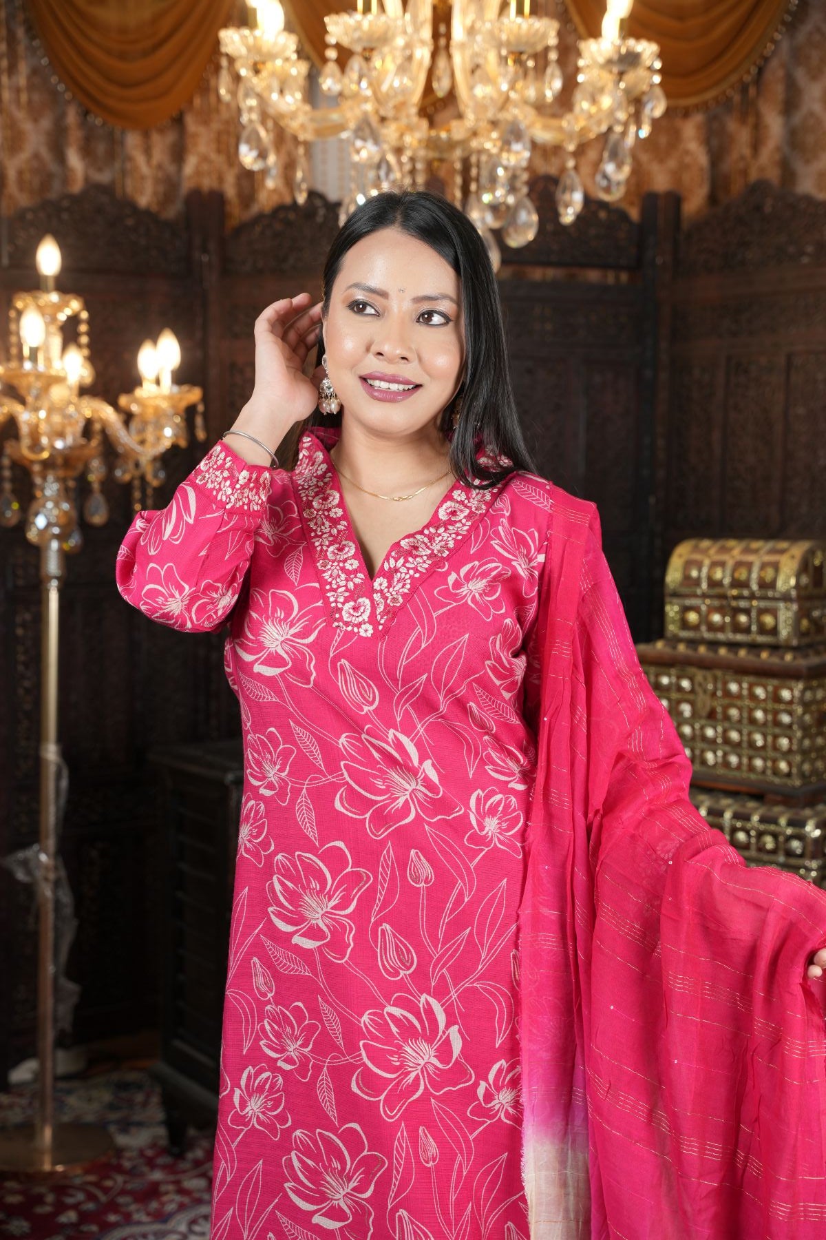Tantikaa Pink Floral Vatikan Silk Kurta Set With Dupatta