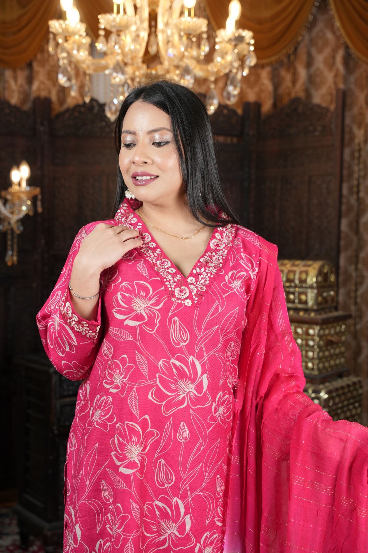 Tantikaa Pink Floral Vatikan Silk Kurta Set With Dupatta