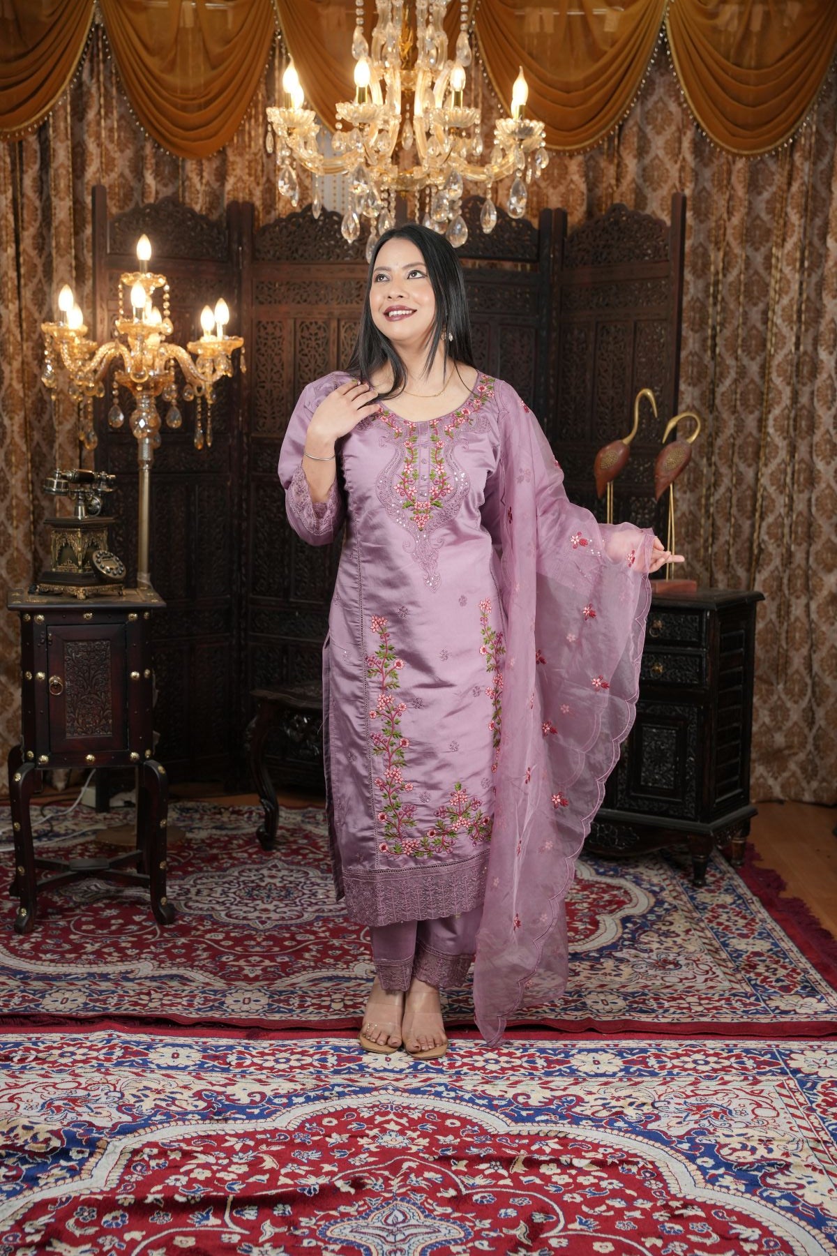 Elegent Lavender Floral Embroided Roam Silk Kurta set with Dupatta