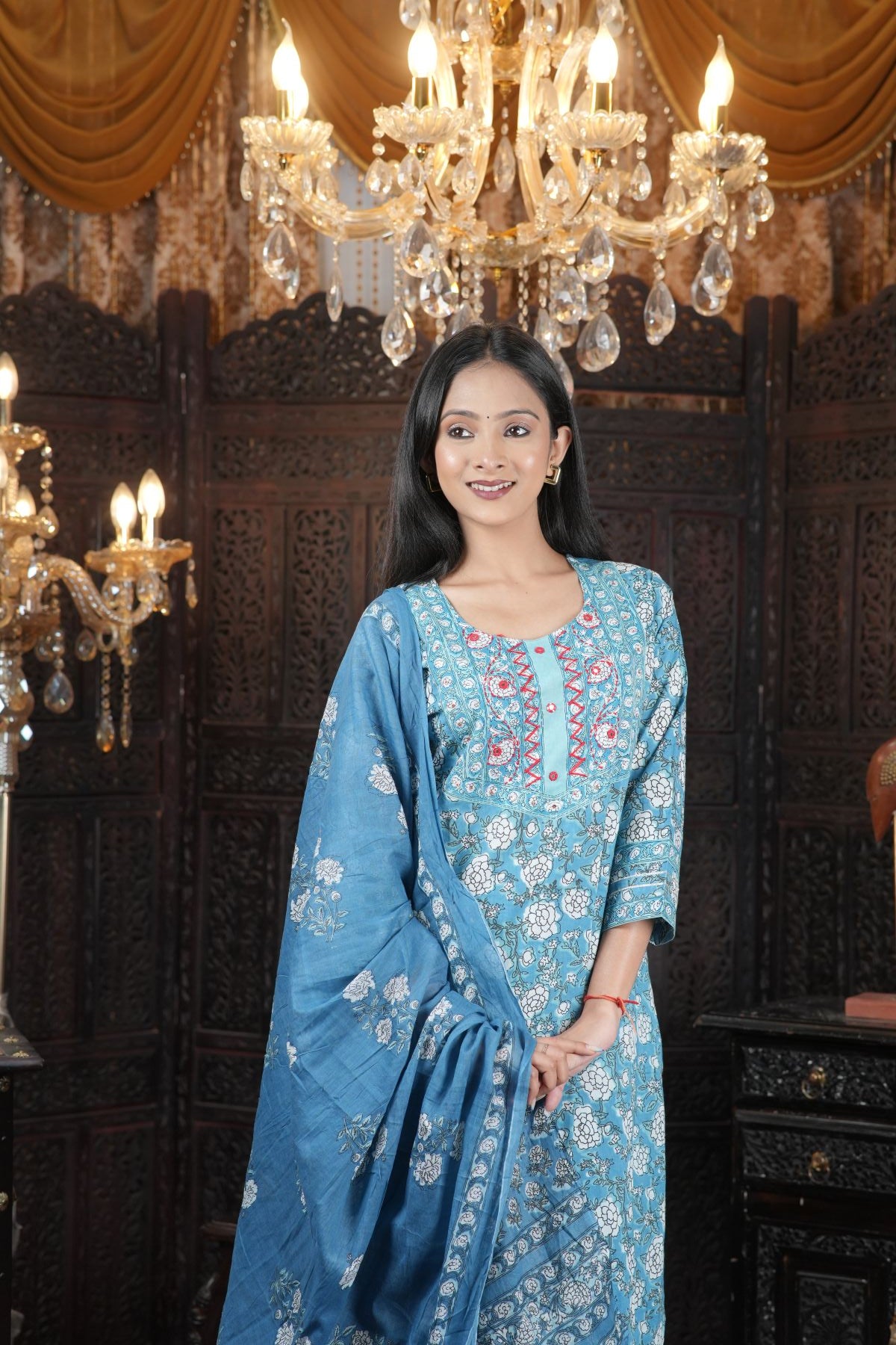Elegant bvlue floral printed kurta set with dupatta
