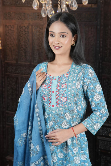 Elegant bvlue floral printed kurta set with dupatta
