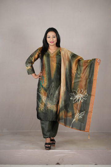 Olive Aura Printed Kurta set