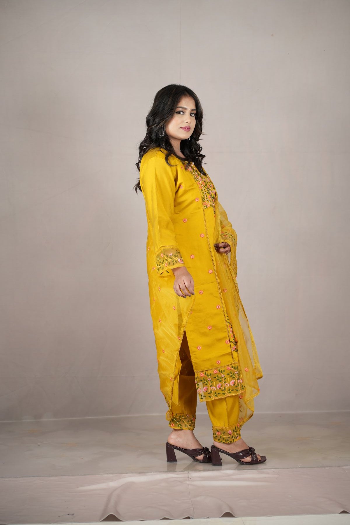 Sunshine Floral Embroided Kurta set with dupatta